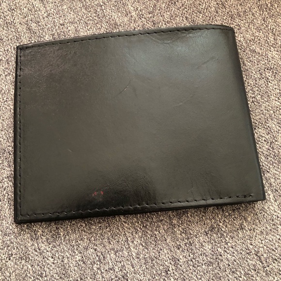 Michael Kors Black Leather Wallet Slight Scuff on Back Men’s Wallet - Picture 7 of 8